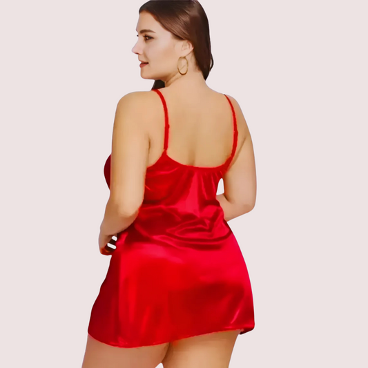 Verleidelijke satijnen slaapkleding uit één stuk